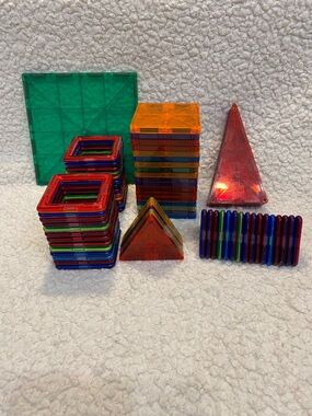 Play Mag Magnetic Building Tiles Lot Of 70.